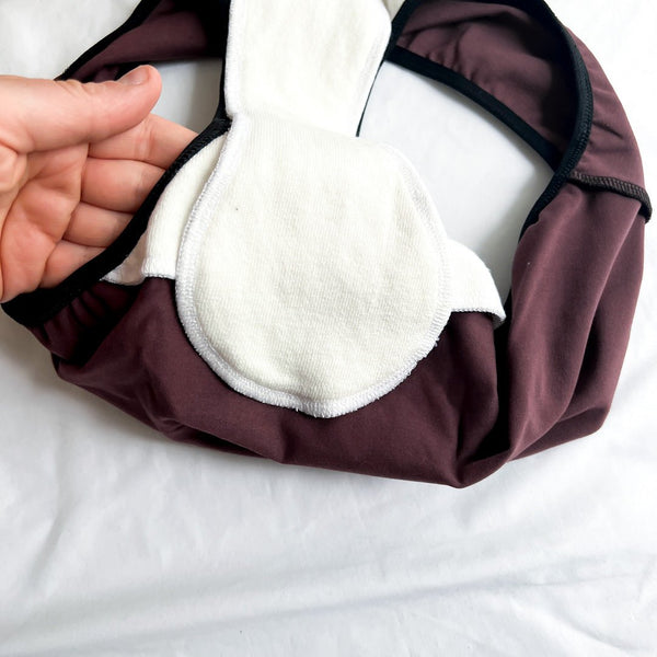 Insert absorbant et imperméable pour culotte menstruelle lavable - Frontbleeder (saignement vers l'avant) - Marie fil