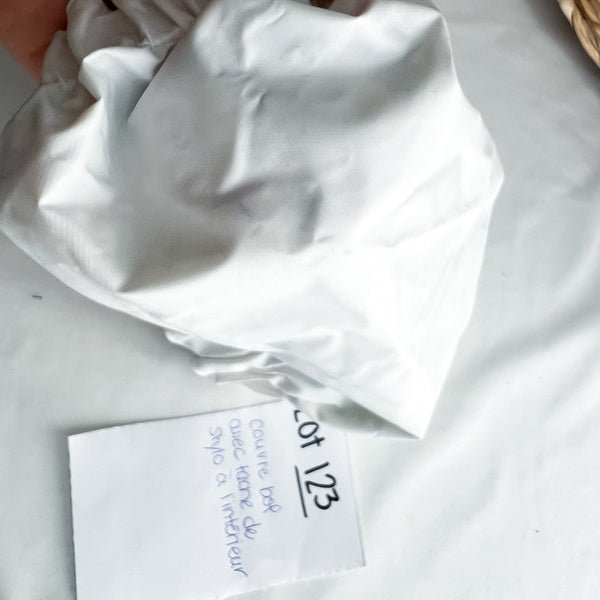 Lot 123 - Défaut - Couvre bol - Marie fil