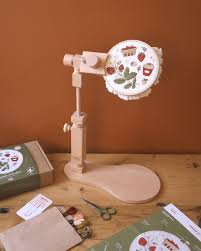 Support à broderie en bois de hêtre - Marie fil