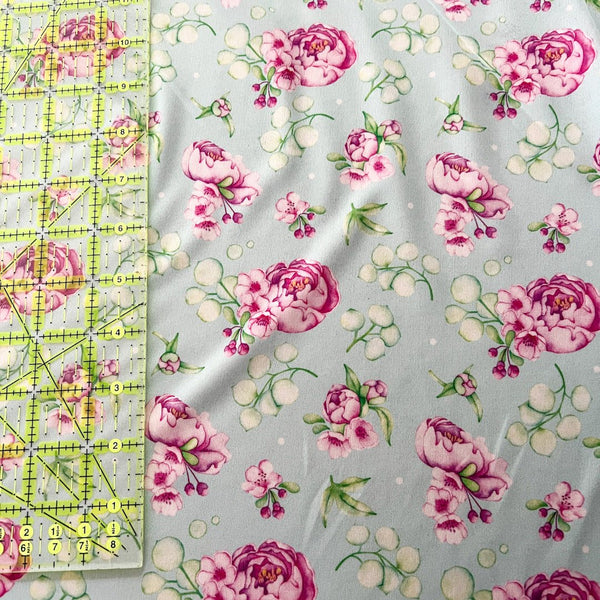 Tissu polyester de la collection Katrinn Pelletier motif Pivoines - Marie fil