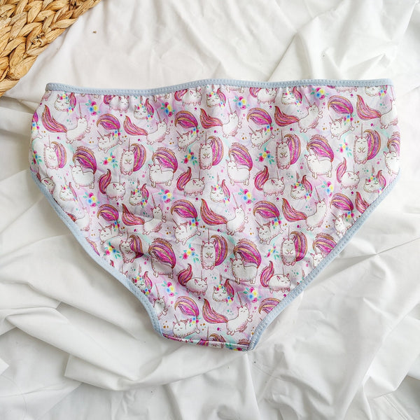 Sous-vêtement pour femme chat licornes - grandeur LARGE - Marie fil - Boutique écoresponsable | Culotte menstruelle & Zéro déchet