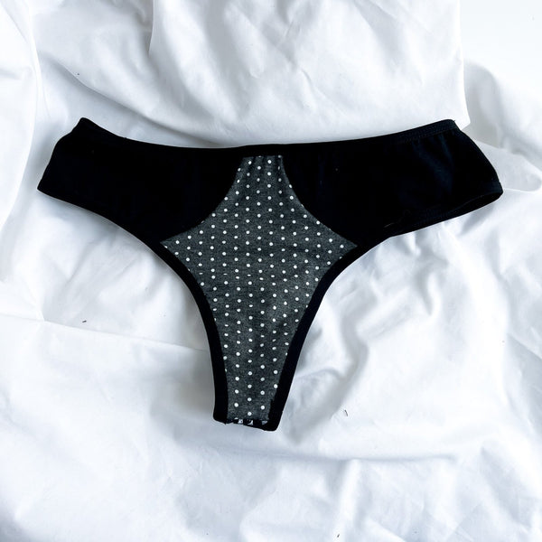Sous-vêtement tanga unique fait de retailles de tissu - Marie fil - Boutique écoresponsable | Culotte menstruelle & Zéro déchet